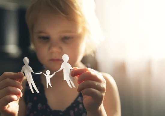 manipulaci�n de uno o ambos progenitores